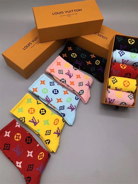 louis vuitton pocket socks